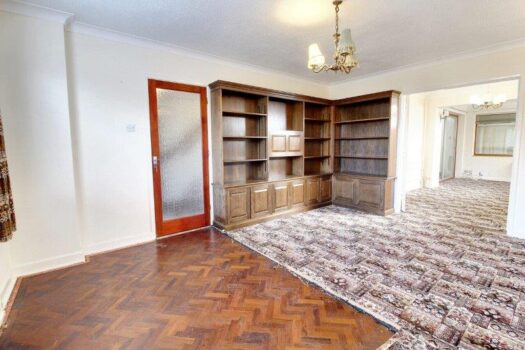 Three Bedroom House For Sale in Dorchester Road