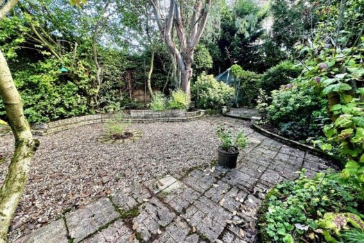 Three Bedroom House For Sale in Dorchester Road