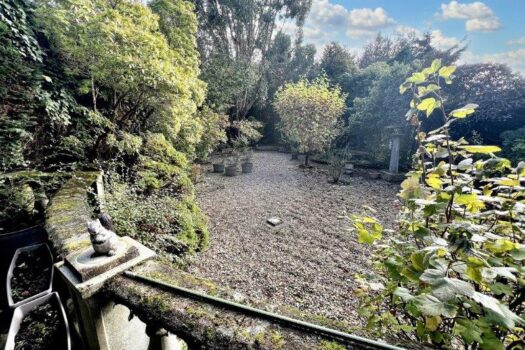 Three Bedroom House For Sale in Dorchester Road