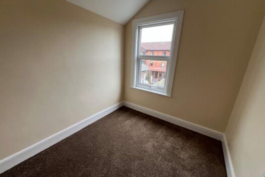 Three Bedroom House To Let in Bloomfield Street