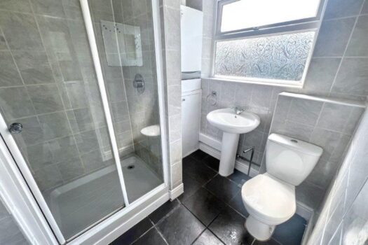 Three Bedroom House To Let on Foxhall Road