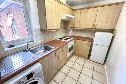 Two Bedroom Apartment To Let in Cauldwell Hall Road