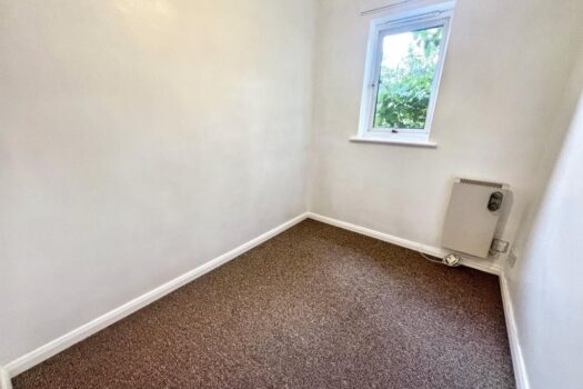 Two Bedroom Apartment To Let in Cauldwell Hall Road