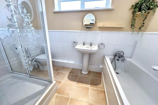 Four Bedroom Bungalow For Sale in Ixworth