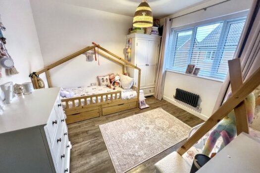 Four Bedroom Detached House For Sale in The Circle