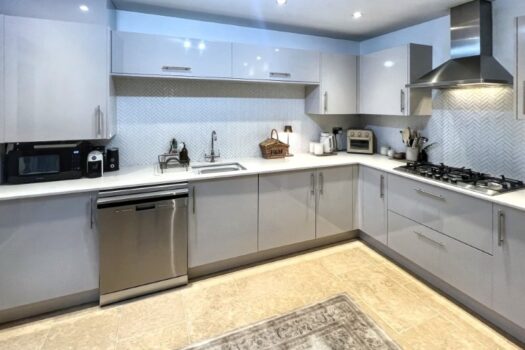 Four Bedroom Detached House For Sale in The Circle