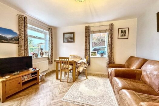 Two Bedroom House For Sale in Roman Close