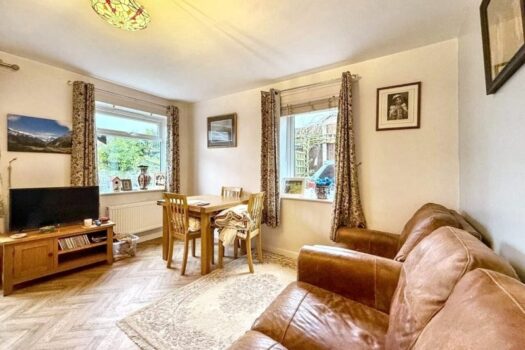 Two Bedroom House For Sale in Roman Close