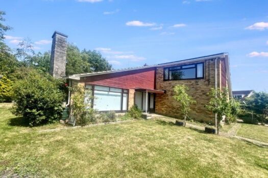 Four Bedroom House For Sale in Canterbury Road