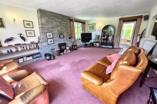 Four Bedroom House For Sale in Canterbury Road