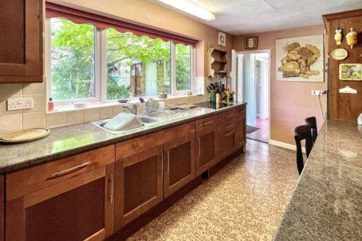 Four Bedroom House For Sale in Canterbury Road