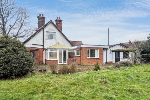 Two Bedroom Chalet For Sale in Tattingstone