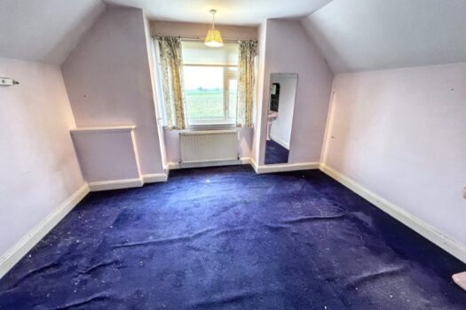 Two Bedroom Chalet For Sale in Tattingstone