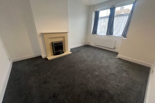 Three Bedroom House To Let in Avondale Road