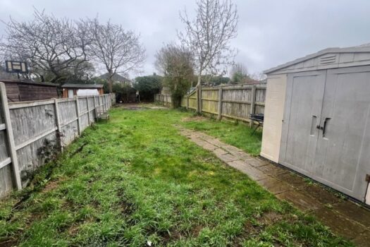 Three Bedroom House To Let in Avondale Road