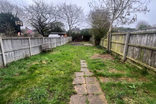 Three Bedroom House To Let in Avondale Road