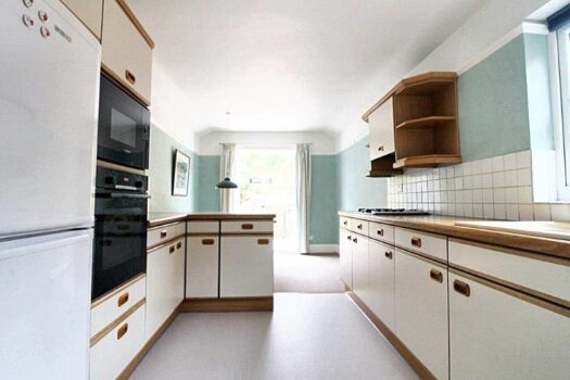 Two Bedroom Apartment To Let in Westerfield Road