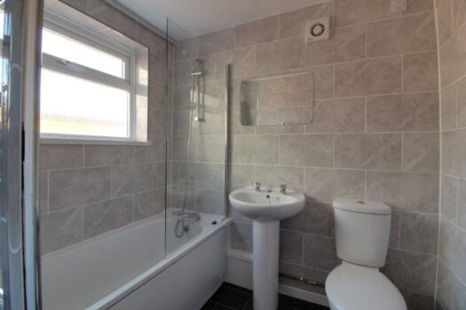 Three Bedroom House To Let in Bramford Lane