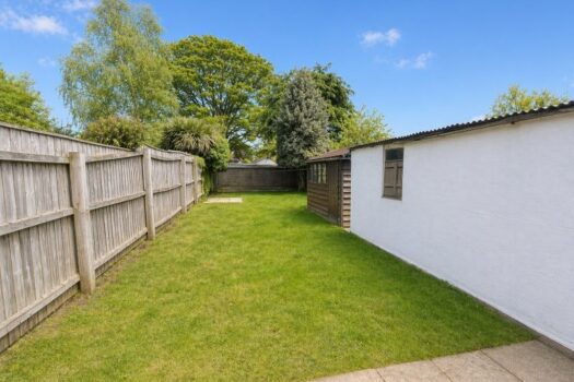 Three Bedroom Bungalow For Sale in Temple Road