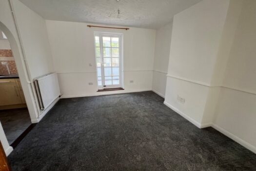 Three Bedroom House To Let on Nacton Road