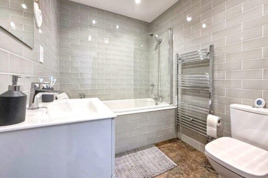 Three Bedroom Barn For Sale in Baylham