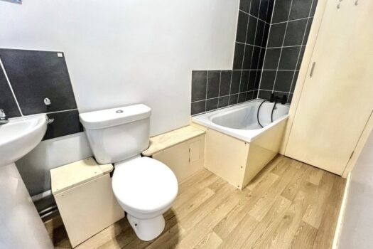 Two Bedroom Apartment To Let in Friars Street