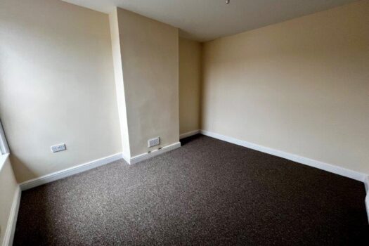 Two Bedroom House To Let in Hervey Street