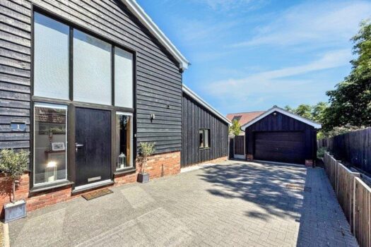 Three Bedroom Barn For Sale in Baylham