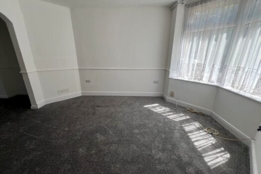 Three Bedroom House To Let on Nacton Road