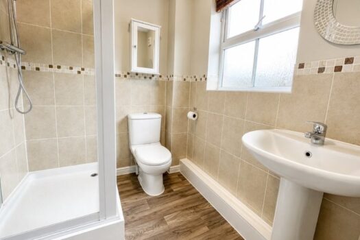 Four Bedroom House To Let on Childers Court
