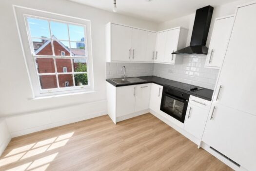 Studio Apartment To Let in Orwell Place