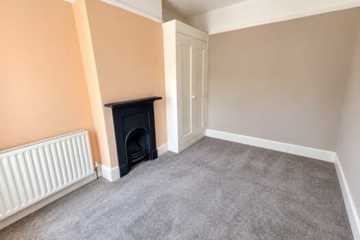 Two Bedroom House For Sale in Leopold Road