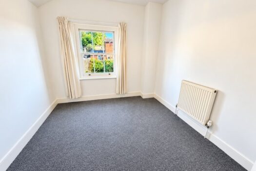 Three Bedroom House For Sale in Warwick Road