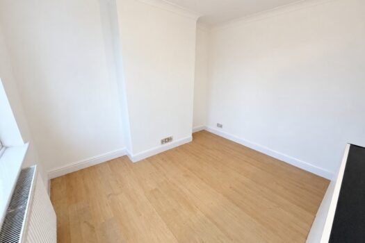 Three Bedroom House To Let in Clarence Road