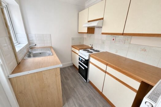 Two Bedroom House To Let in Lacey Street