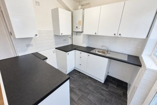 Three Bedroom House To Let in Clarence Road