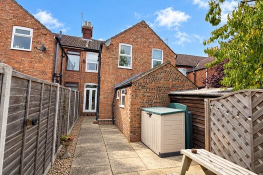 Two Bedroom House For Sale in Leopold Road